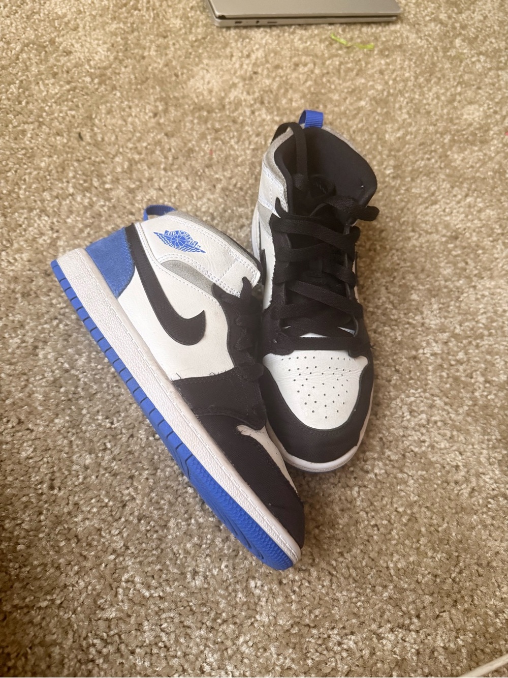 Jordan Air 1 Mid - White, Black & Blue